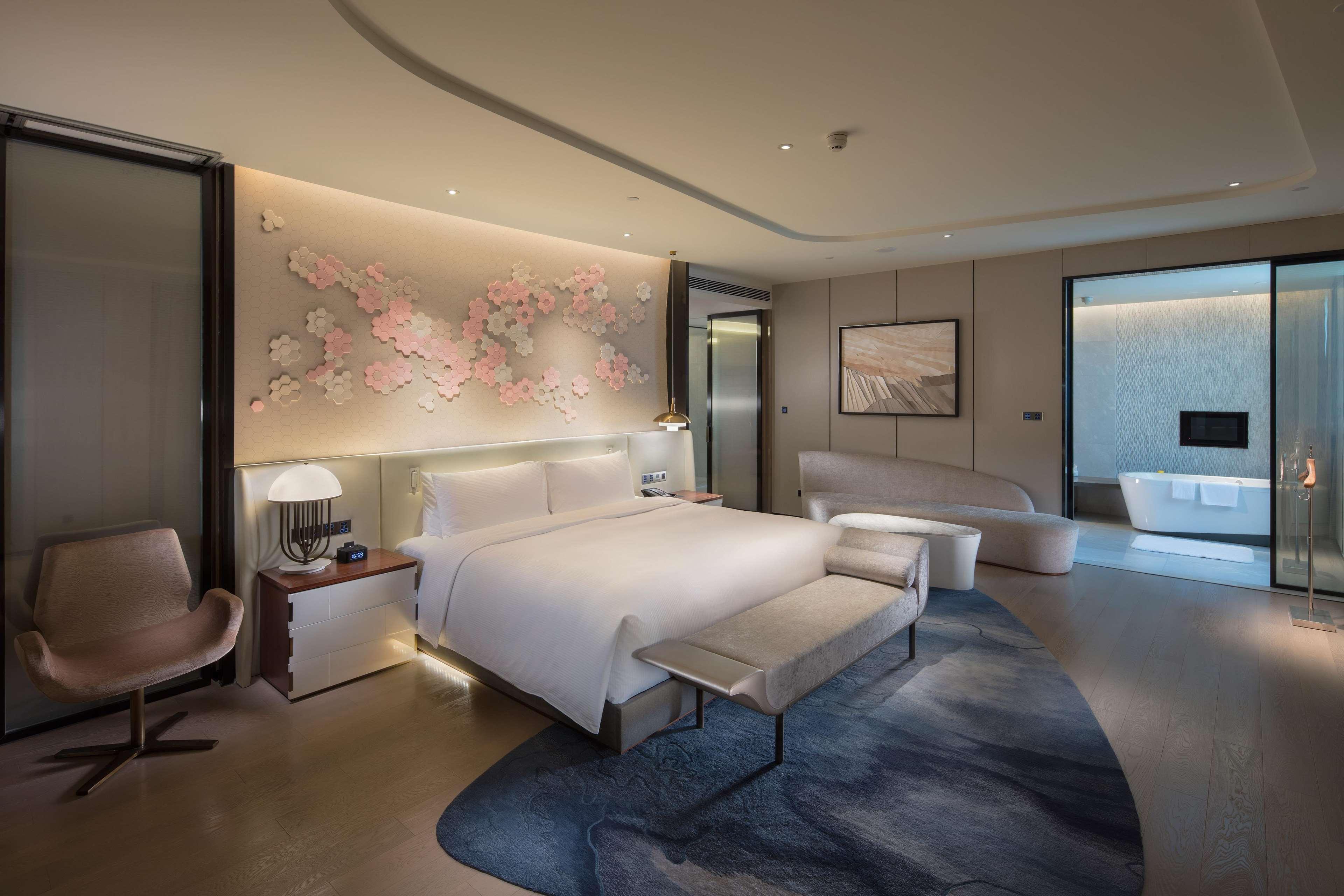 Hilton Quanzhou Riverside Exterior photo