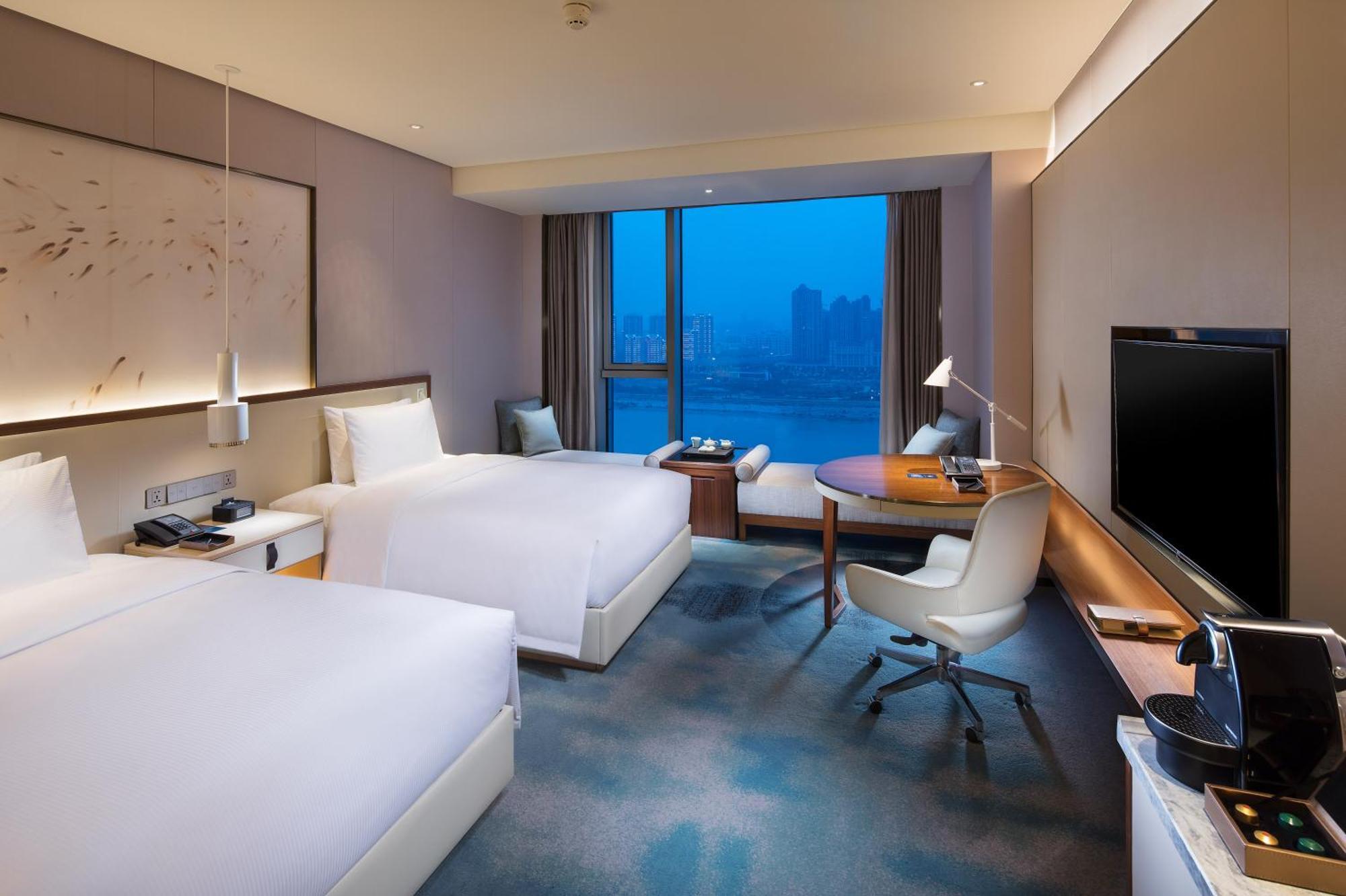 Hilton Quanzhou Riverside Exterior photo