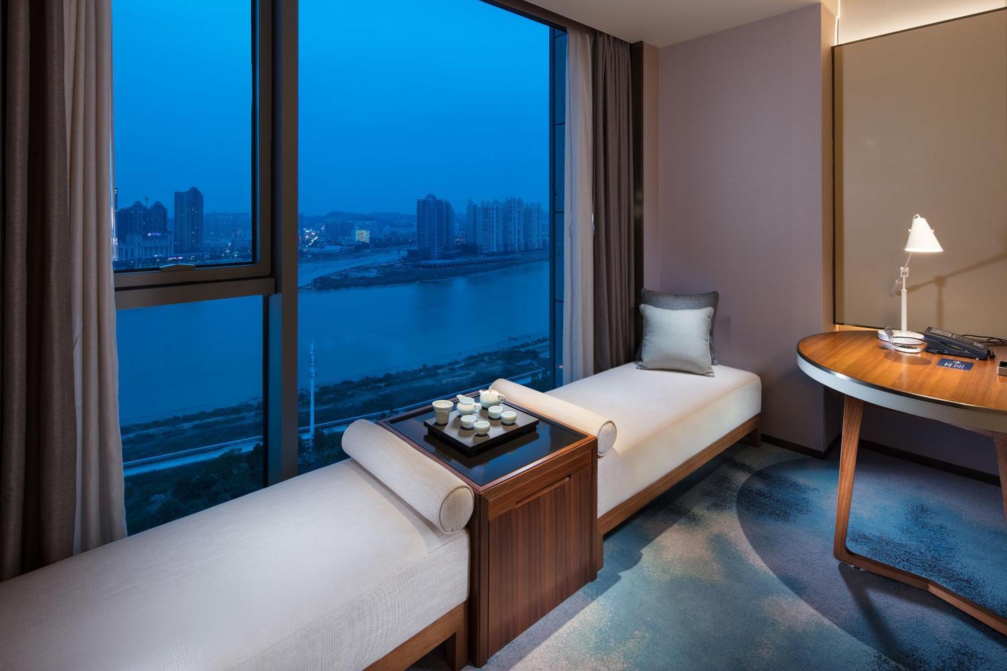 Hilton Quanzhou Riverside Exterior photo